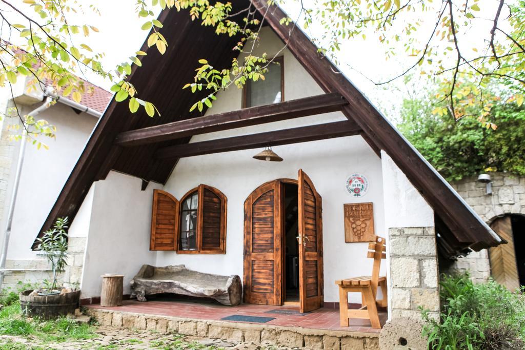 Myrtus Pince Es Vendeghaz Hotel Tarcal Bagian luar foto