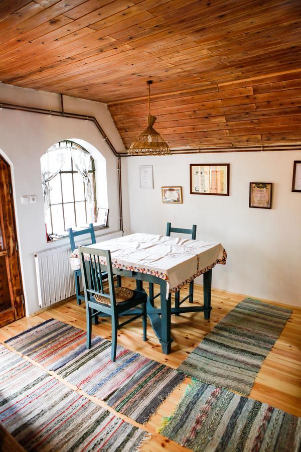 Myrtus Pince Es Vendeghaz Hotel Tarcal Bagian luar foto